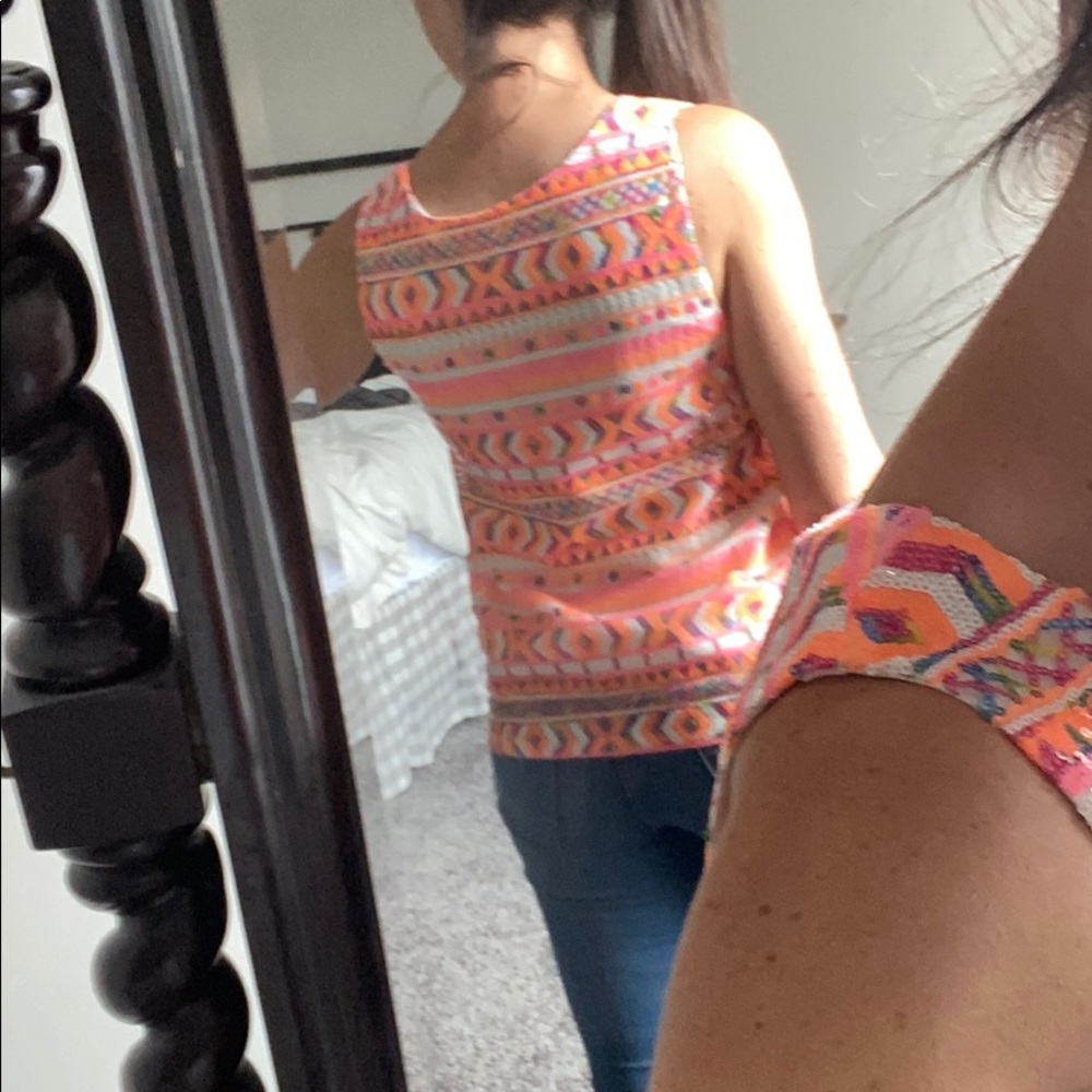 Sequin Tank - Picture 2 of 2